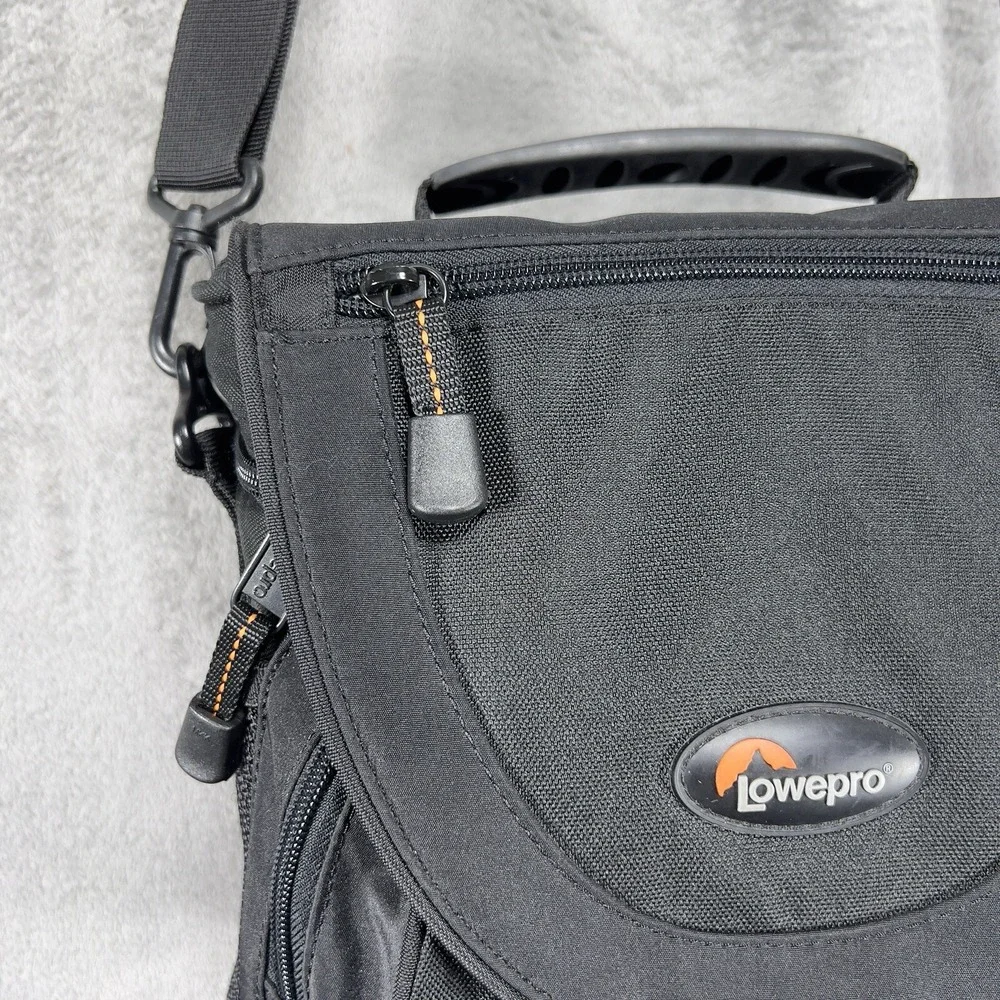 Lowepro Nova 2 AW Camera Bag - Black - Rain cover, strap, inner dividers